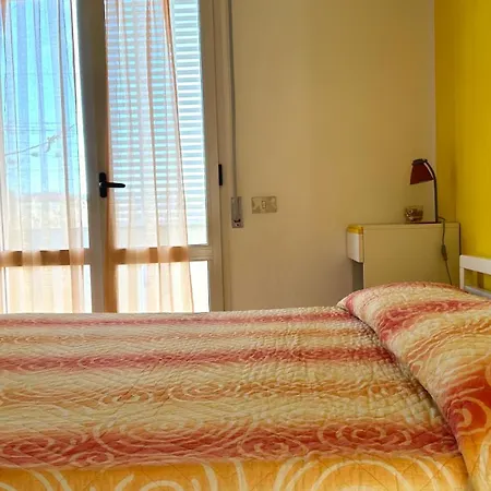 Apartment F004 - Fano, Trilocale Con Terrazzino A 30mt Dal Mare *