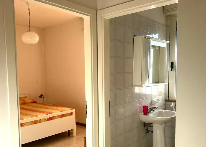 Appartamento F004 - Fano, Trilocale Con Terrazzino A 30mt Dal Mare *