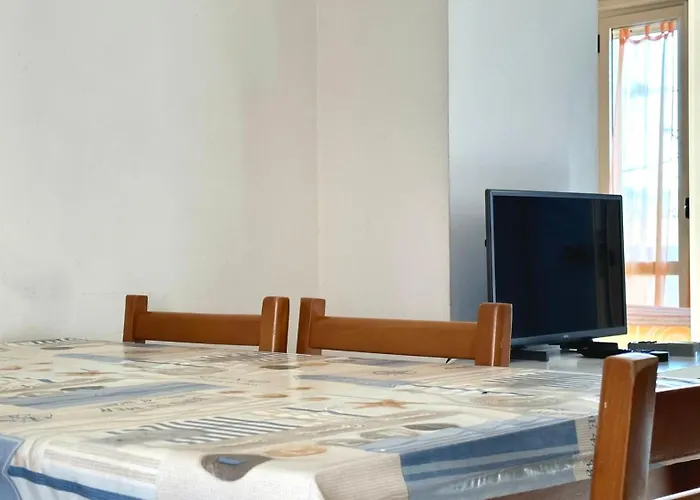 F004 - Fano, Trilocale Con Terrazzino A 30mt Dal Mare * Fano